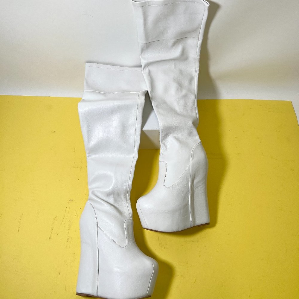 NIB Jeffrey Campbell Daredevil, White Thigh High Boots